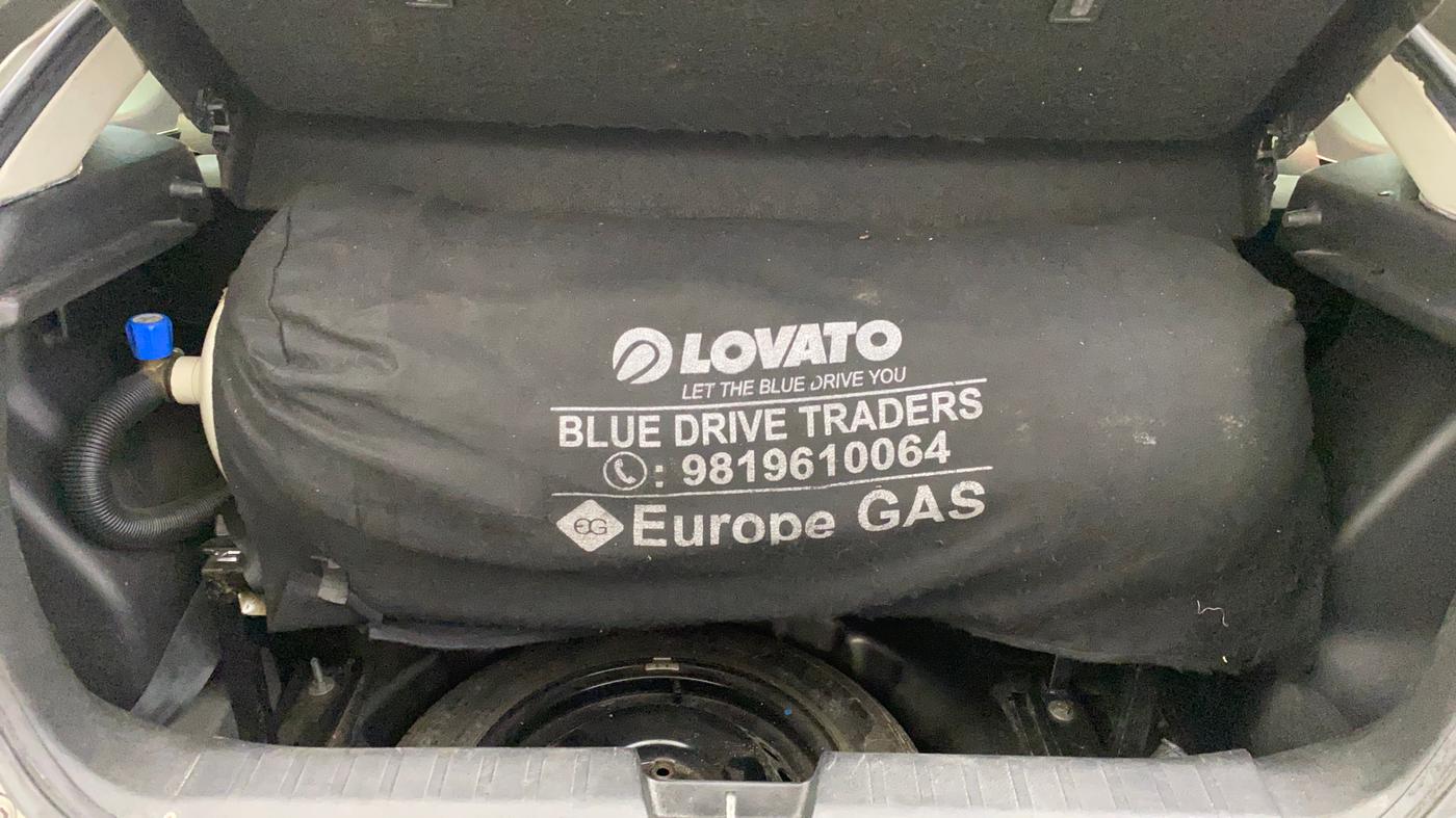2019 Toyota Glanza V CVT, CNG, Automatic, 84,272 km, Boot Inside