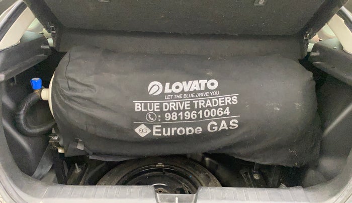 2019 Toyota Glanza V CVT, CNG, Automatic, 84,272 km, Boot Inside