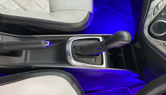 2019 Toyota Glanza V CVT, CNG, Automatic, 84,272 km, Gear Lever