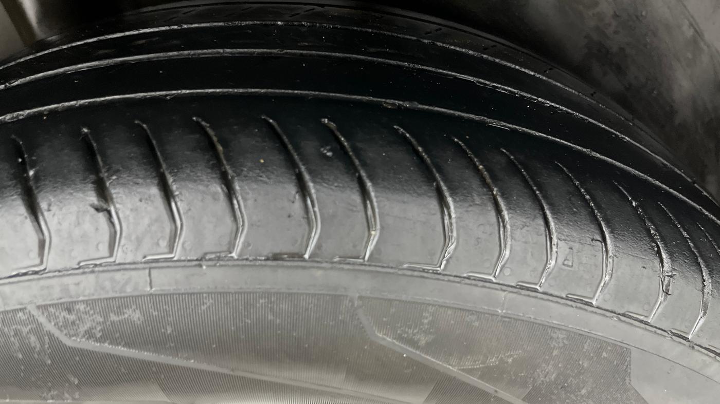 2021 Maruti S Cross ZETA 1.5, Petrol, Manual, 1,20,569 km, Right Rear Tyre Tread