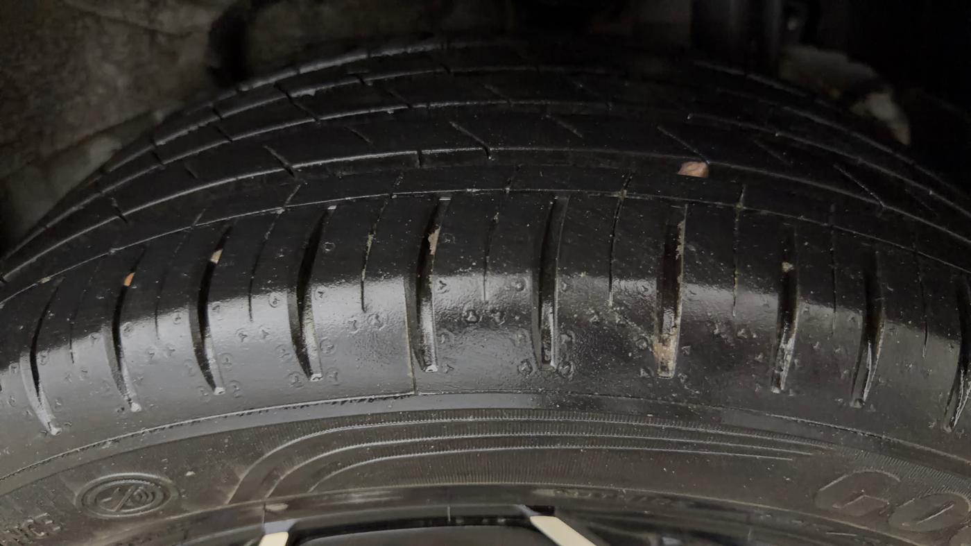 2024 Tata Curvv Accomplished S 1.2 Petrol 7DCA, Petrol, Automatic, 6,773 km, Left Rear Tyre Tread