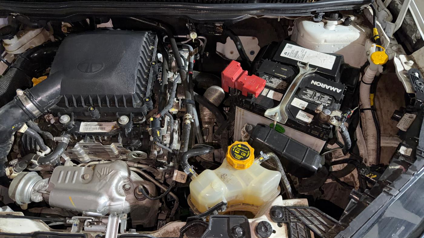 2024 Tata Curvv Accomplished S 1.2 Petrol 7DCA, Petrol, Automatic, 6,773 km, Engine View - Left