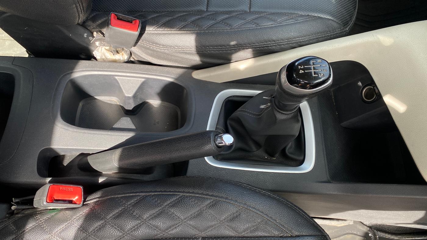 2022 Nissan MAGNITE XL, Petrol, Manual, 56,793 km, Gear Lever