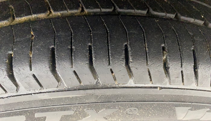 2020 Hyundai AURA S 1.2 AMT, Petrol, Automatic, 24,004 km, Left Front Tyre Tread