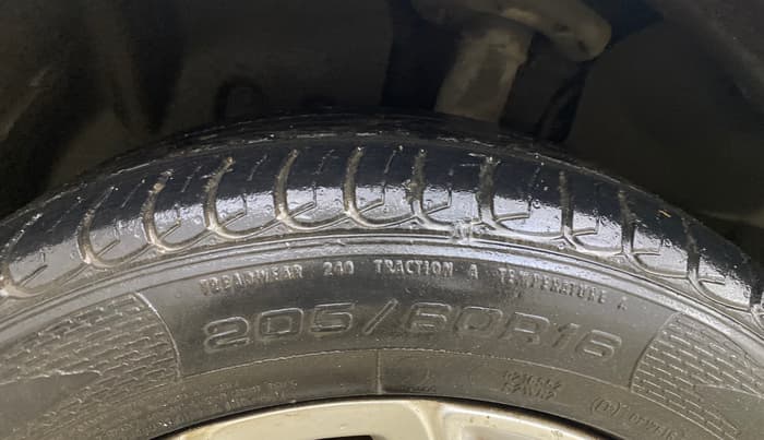 2014 Ford Ecosport TITANIUM 1.5L DIESEL, Diesel, Manual, 89,387 km, Left Front Tyre Tread