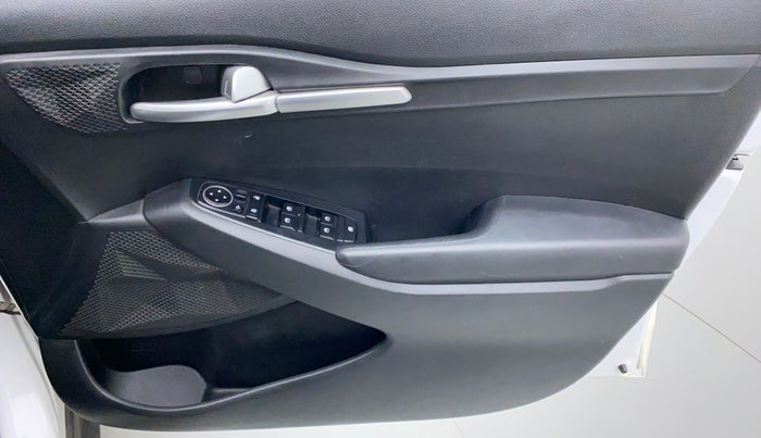 2020 KIA SELTOS HTK PLUS 1.5 DIESEL, Diesel, Manual, 56,037 km, Driver Side Door Panels Control