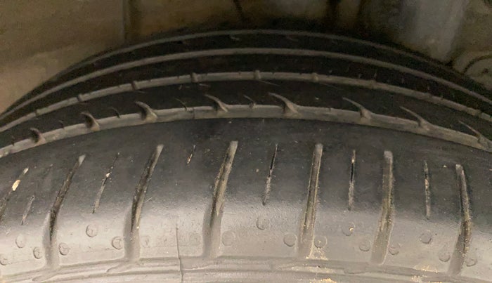 2016 Hyundai i20 Active 1.4 S, Diesel, Manual, 1,37,153 km, Left Rear Tyre Tread