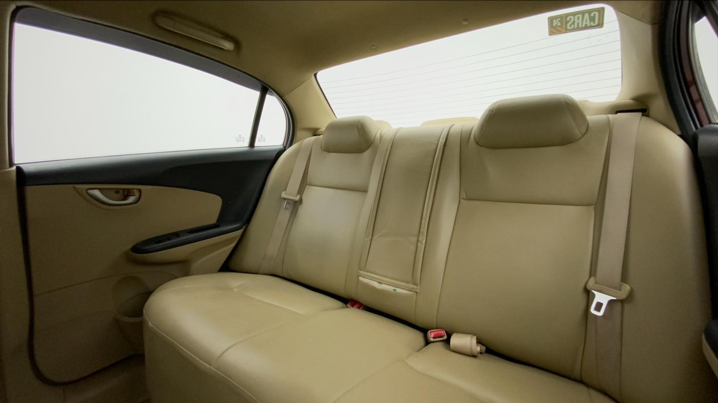 2014 Honda Amaze 1.2L I-VTEC VX, Petrol, Manual, 1,03,262 km, Right Side Rear Door Cabin
