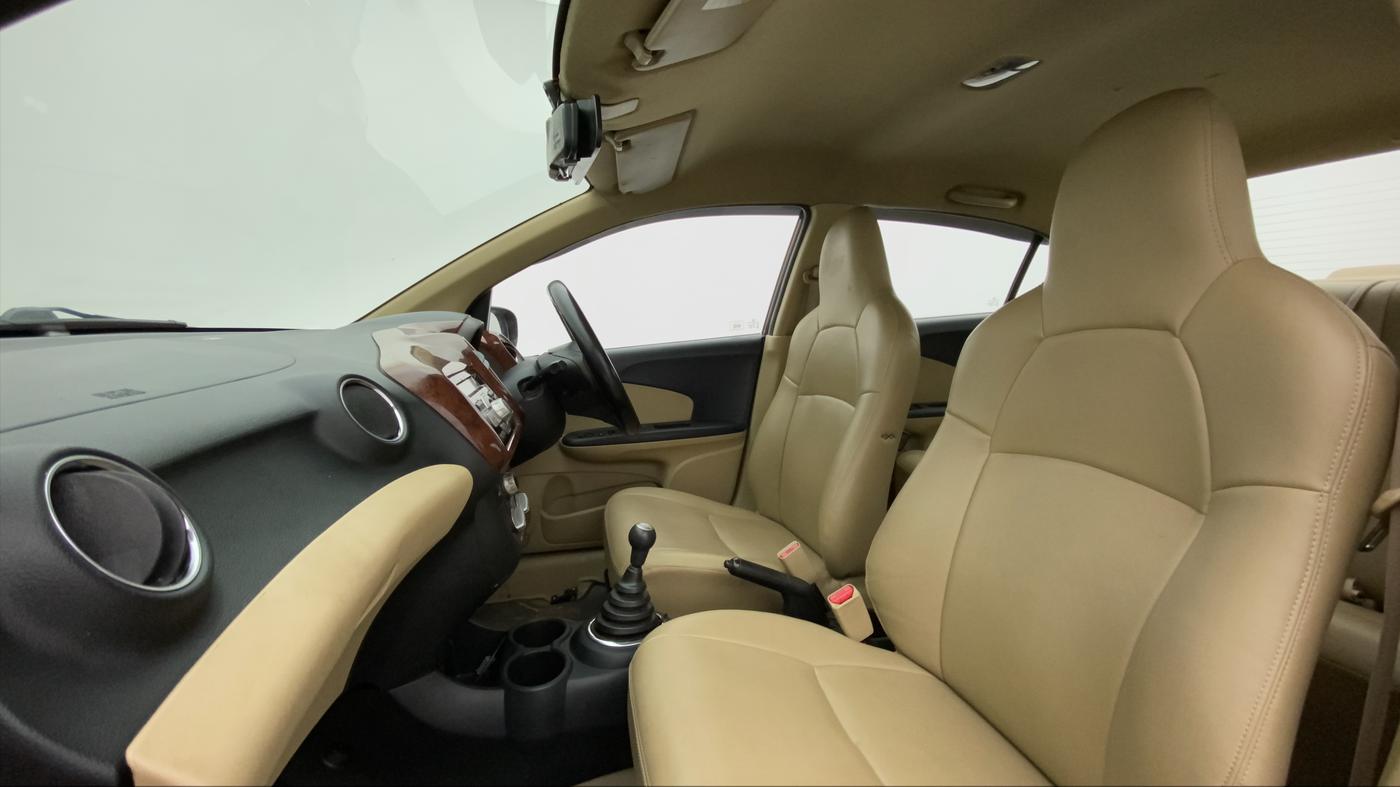 2014 Honda Amaze 1.2L I-VTEC VX, Petrol, Manual, 1,03,262 km, Right Side Front Door Cabin