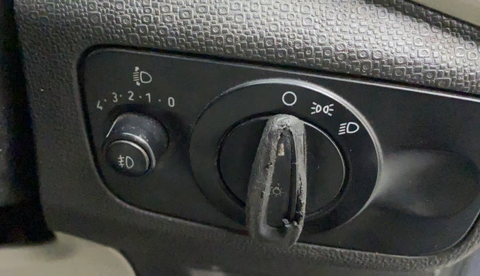 2016 Ford Ecosport TITANIUM 1.5L DIESEL, Diesel, Manual, 98,526 km, Dashboard - Headlight height adjustment not working