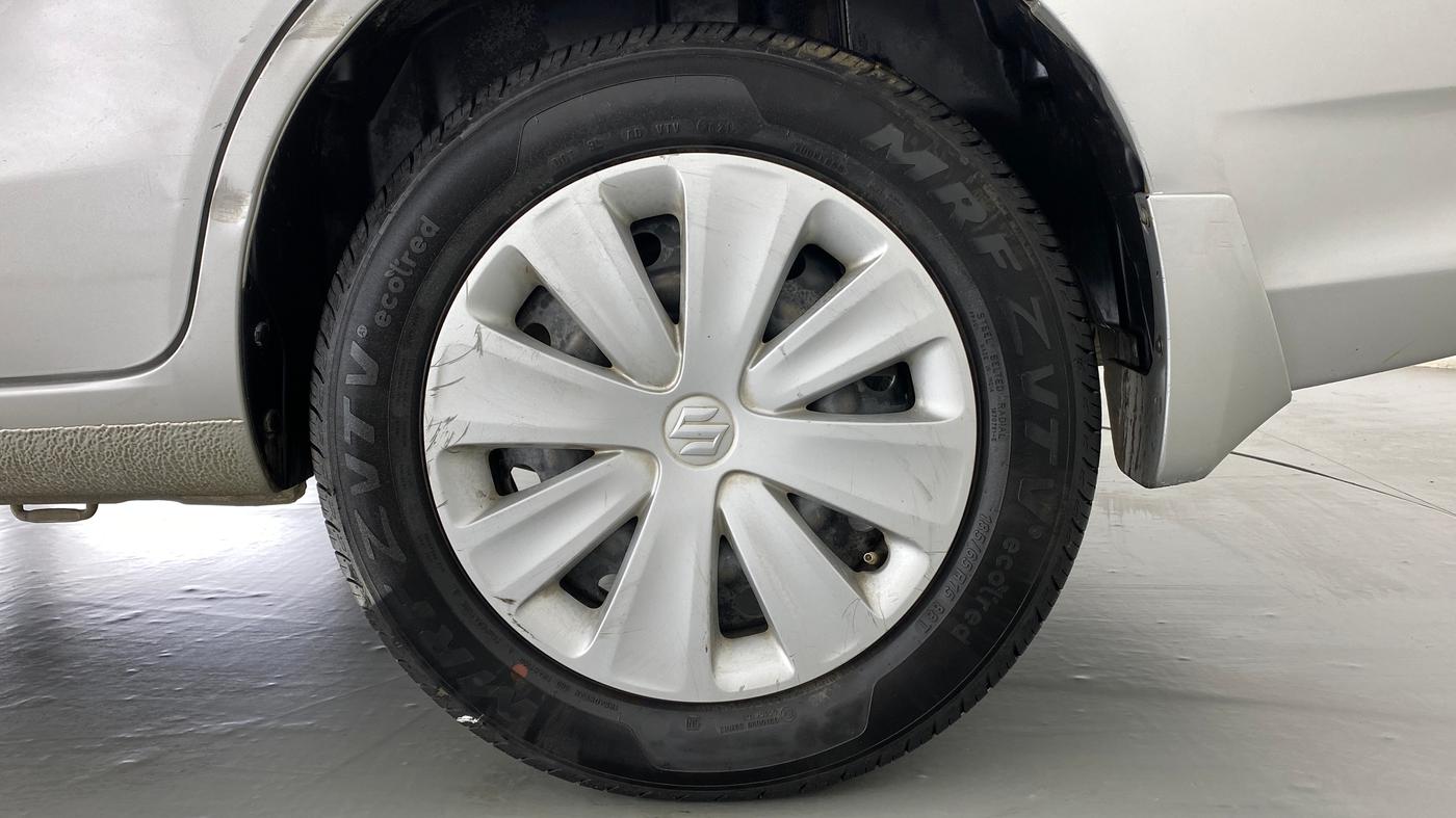 2016 Maruti Ertiga VXI ABS, Petrol, Manual, 95,122 km, Left Rear Wheel
