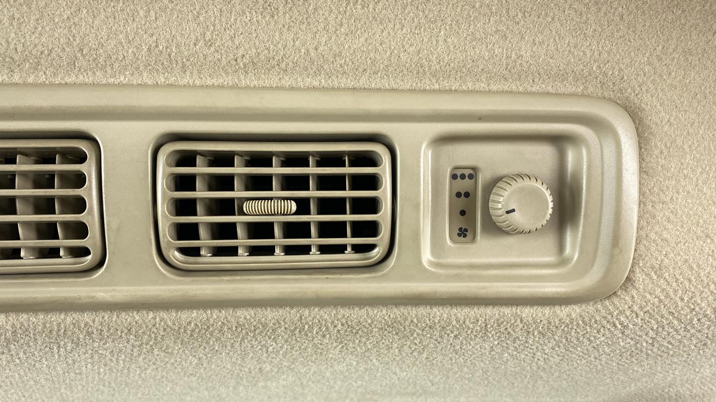 2016 Maruti Ertiga VXI ABS, Petrol, Manual, 95,122 km, Rear AC Temperature Control