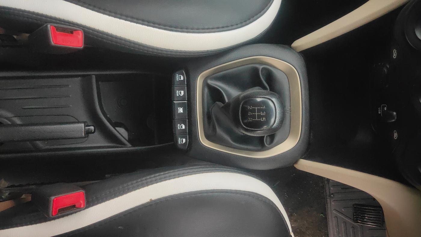 2019 Hyundai NEW SANTRO SPORTZ MT, Petrol, Manual, 72,124 km, Gear Lever