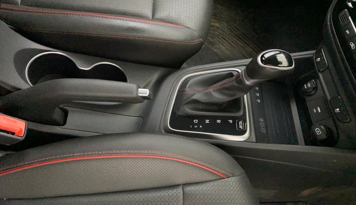 2021 Hyundai Verna SX (O) 1.0 TURBO DCT, Petrol, Automatic, 19,469 km, Gear Lever