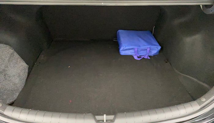 2021 Hyundai Verna SX (O) 1.0 TURBO DCT, Petrol, Automatic, 19,469 km, Boot Inside