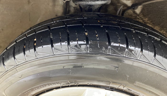 2020 Maruti Alto LXI, Petrol, Manual, 35,316 km, Right Front Tyre Tread