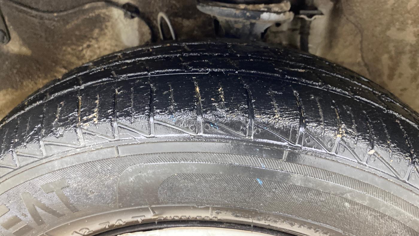 2020 Maruti Alto LXI, Petrol, Manual, 35,369 km, Left Front Tyre Tread