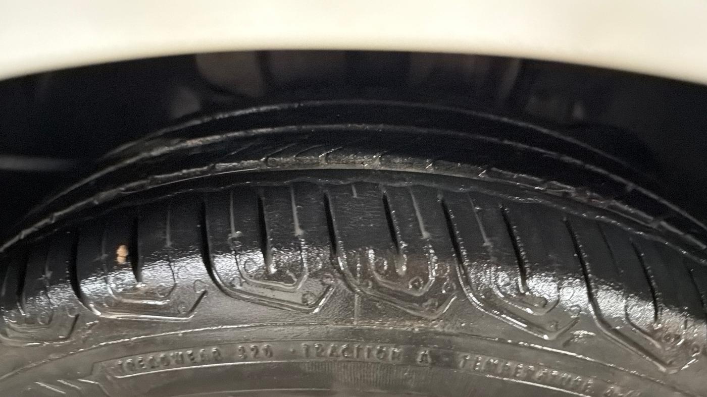 2022 Tata TIGOR XMA PETROL, Petrol, Automatic, 13,282 km, Right Front Tyre Tread
