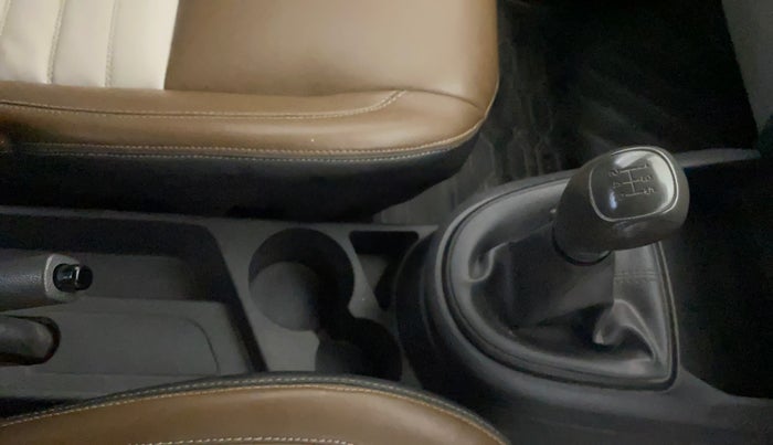 2020 Hyundai AURA E 1.2, Petrol, Manual, 65,552 km, Gear Lever