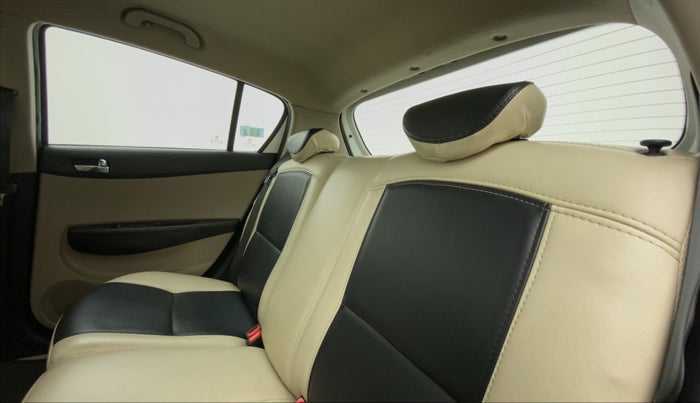 2012 Hyundai i20 ASTA 1.2, Petrol, Manual, 91,881 km, Right Side Rear Door Cabin