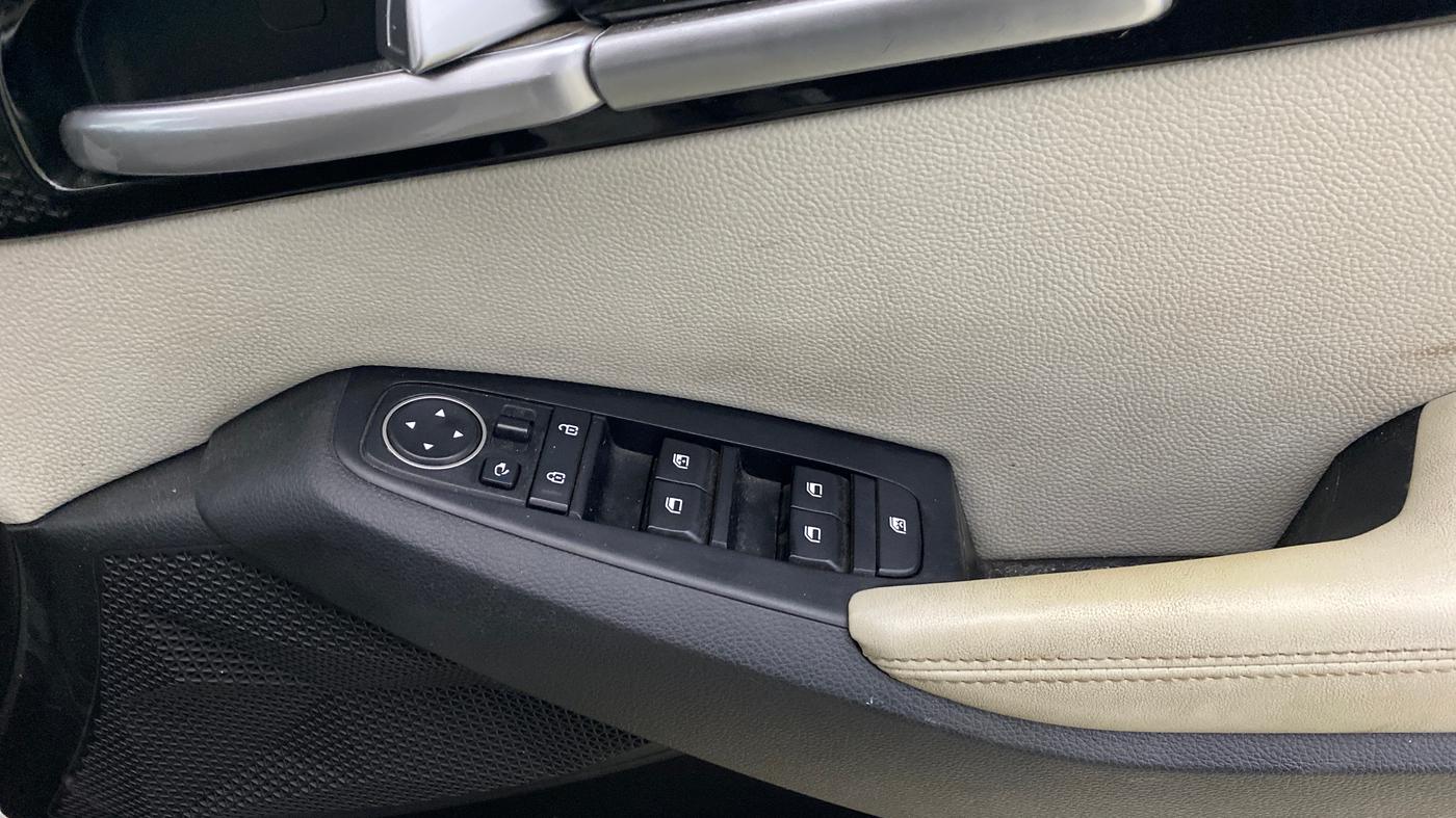 2021 KIA SELTOS HTX 1.5 PETROL, Petrol, Manual, 19,896 km, Driver Side Door Panels Control