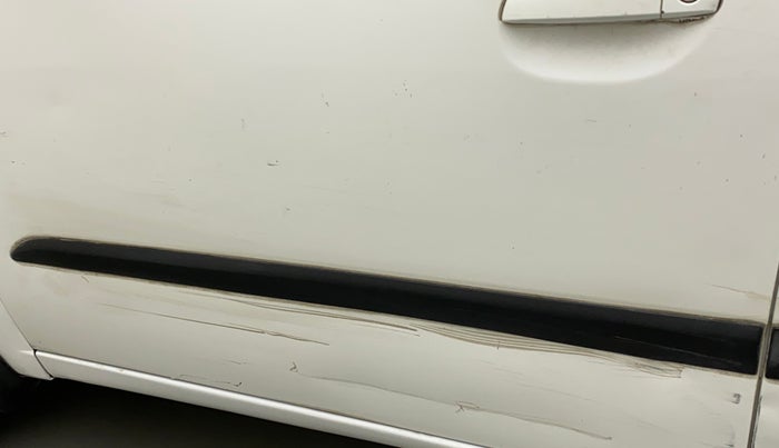 2010 Hyundai i10 MAGNA 1.2, Petrol, Manual, 98,915 km, Front passenger door - Minor scratches