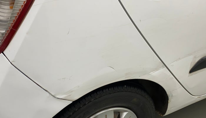 2010 Hyundai i10 MAGNA 1.2, Petrol, Manual, 98,915 km, Right quarter panel - Slightly dented