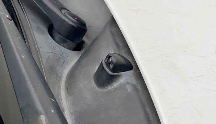 2010 Hyundai i10 MAGNA 1.2, Petrol, Manual, 98,915 km, Front windshield - Wiper nozzle not functional