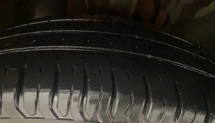 2021 Tata ALTROZ XE PETROL, Petrol, Manual, 23,294 km, Right Front Tyre Tread