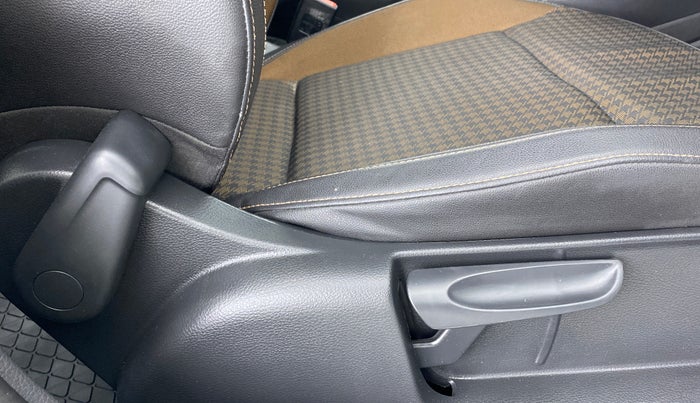 2017 Volkswagen Polo HIGHLINE PLUS 1.2L PETROL, Petrol, Manual, 30,398 km, Driver Side Adjustment Panel