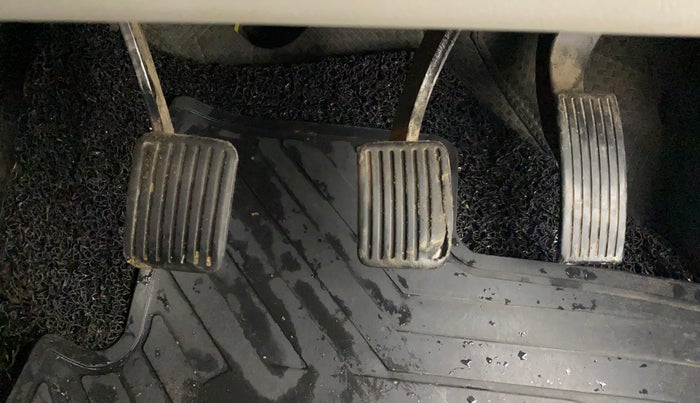 2022 Hyundai AURA S 1.2 CNG, CNG, Manual, 91,342 km, Pedals