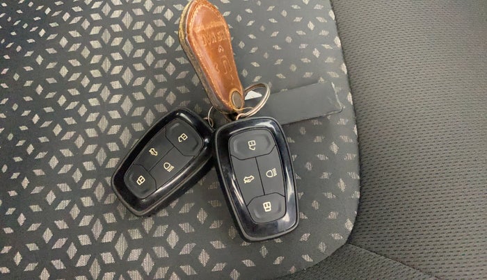 2018 Tata NEXON XZA PLUS PETROL, Petrol, Automatic, 30,322 km, Key Close Up