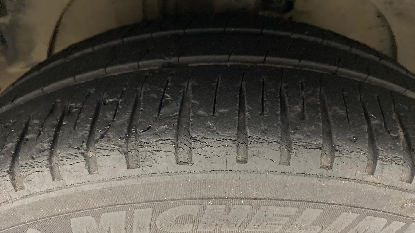 2013 Ford Classic 1.6 CLXI DURATEC, Petrol, Manual, 84,126 km, Left Front Tyre Tread
