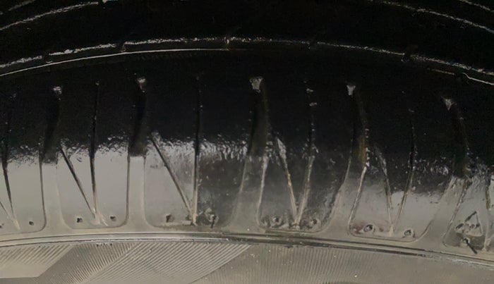 2017 Tata TIGOR XZ (O) PETROL, Petrol, Manual, 46,283 km, Right Front Tyre Tread