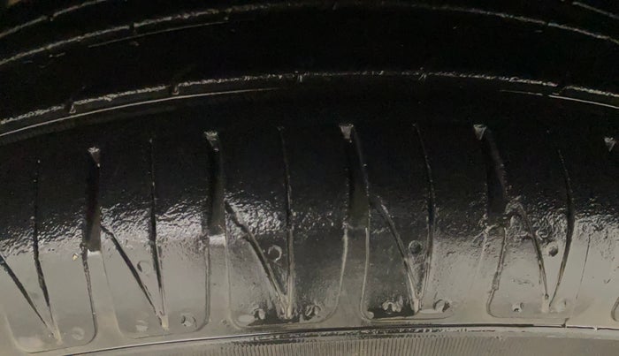 2017 Tata TIGOR XZ (O) PETROL, Petrol, Manual, 46,283 km, Left Front Tyre Tread