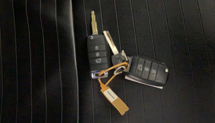 2020 KIA SELTOS HTK 1.5 PETROL, Petrol, Manual, 48,740 km, Key Close Up