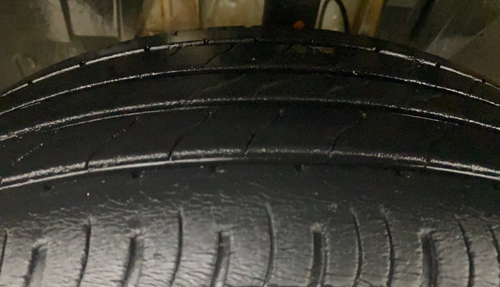 2021 Nissan MAGNITE XV PREMIUM DUAL TONE, Petrol, Manual, 19,767 km, Left Front Tyre Tread