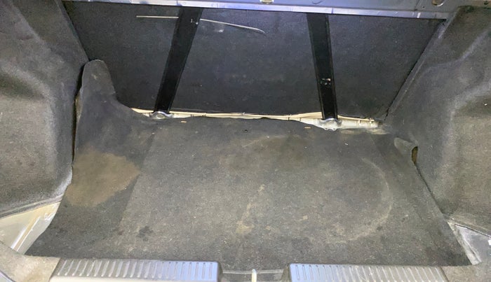 2017 Maruti Dzire VDI, Diesel, Manual, 74,653 km, Boot Inside