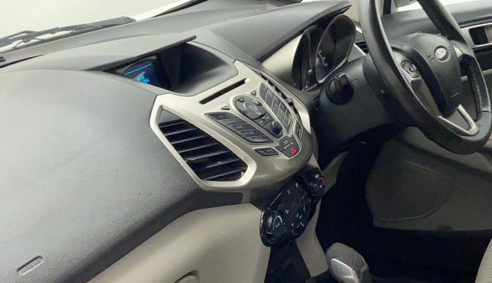 2015 Ford Ecosport 1.5 TITANIUM TI VCT AT, Petrol, Automatic, 86,705 km, Infotainment system - Music system not functional