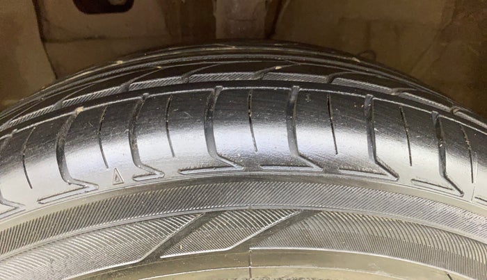2018 Hyundai NEW SANTRO SPORTZ CNG, CNG, Manual, 38,041 km, Left Front Tyre Tread