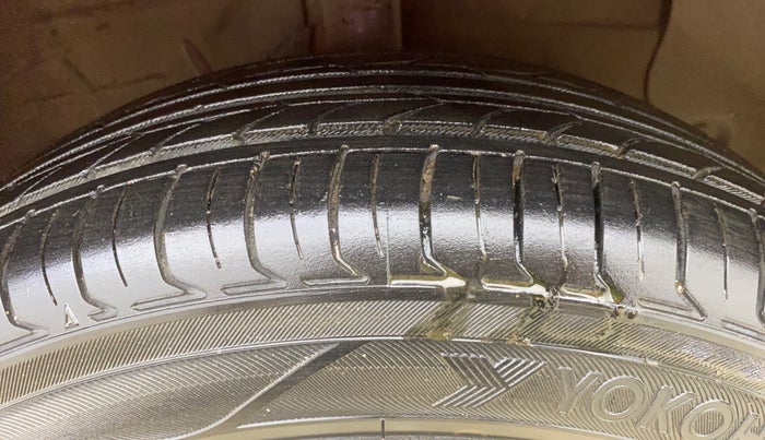 2018 Hyundai NEW SANTRO SPORTZ CNG, CNG, Manual, 38,041 km, Right Front Tyre Tread