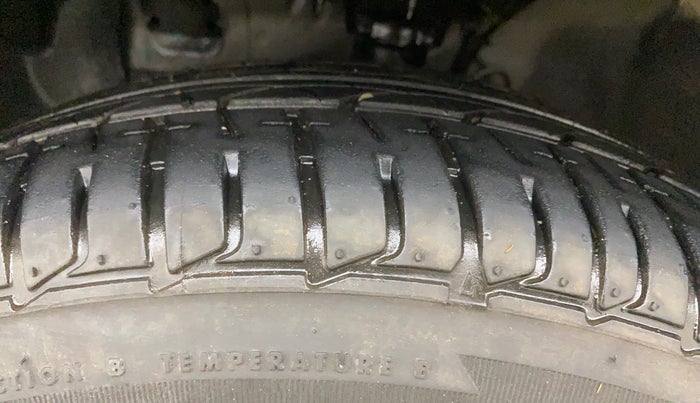 2015 Hyundai Elite i20 SPORTZ 1.2, Petrol, Manual, 47,730 km, Left Front Tyre Tread