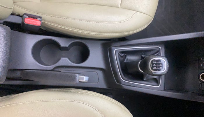 2015 Hyundai Elite i20 SPORTZ 1.2, Petrol, Manual, 47,730 km, Gear Lever