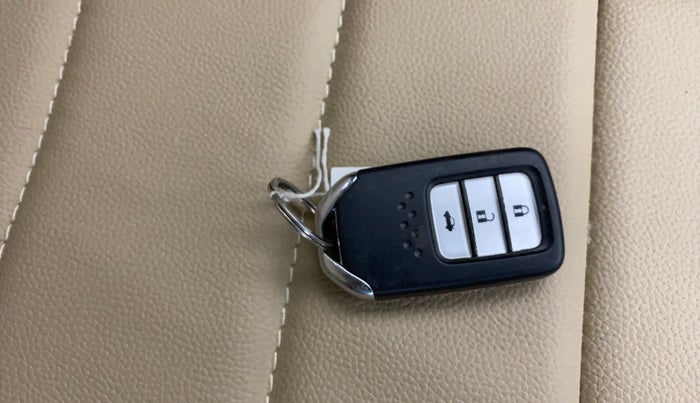 2020 Honda City 1.5L I-VTEC V MT, Petrol, Manual, 96,503 km, Key Close Up