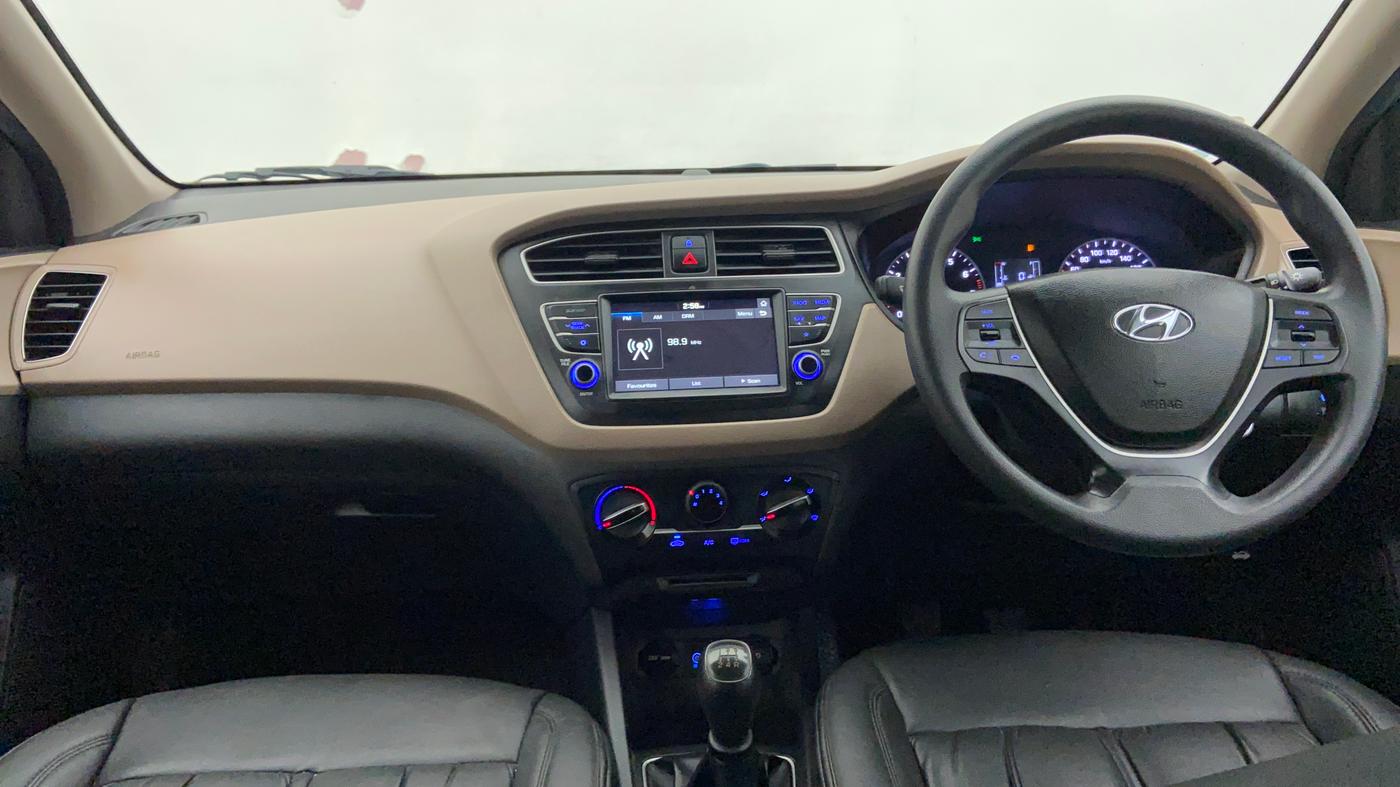 2020 Hyundai Elite i20 SPORTZ PLUS 1.2, Petrol, Manual, 32,667 km, Dashboard