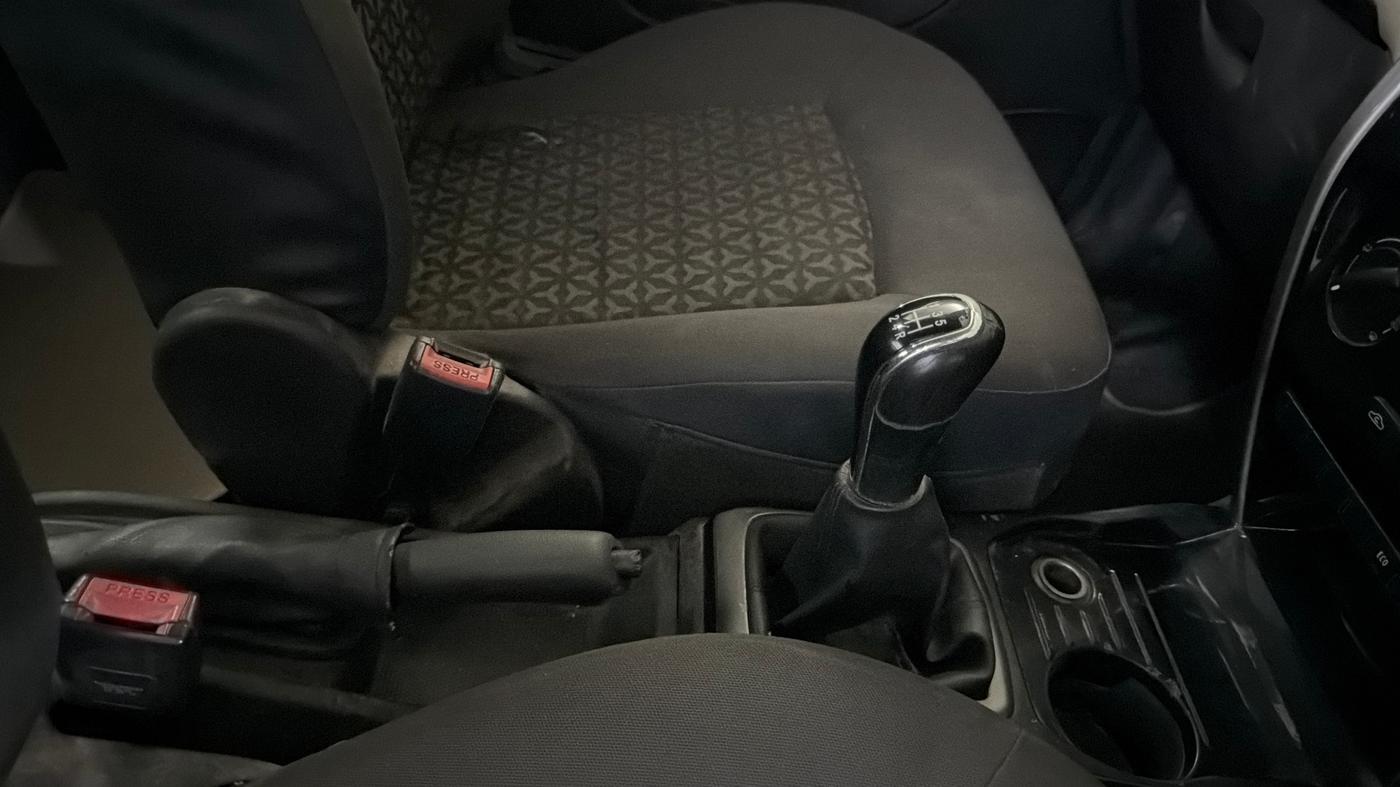 2015 Tata Zest XE PETROL, Petrol, Manual, 48,612 km, Gear Lever