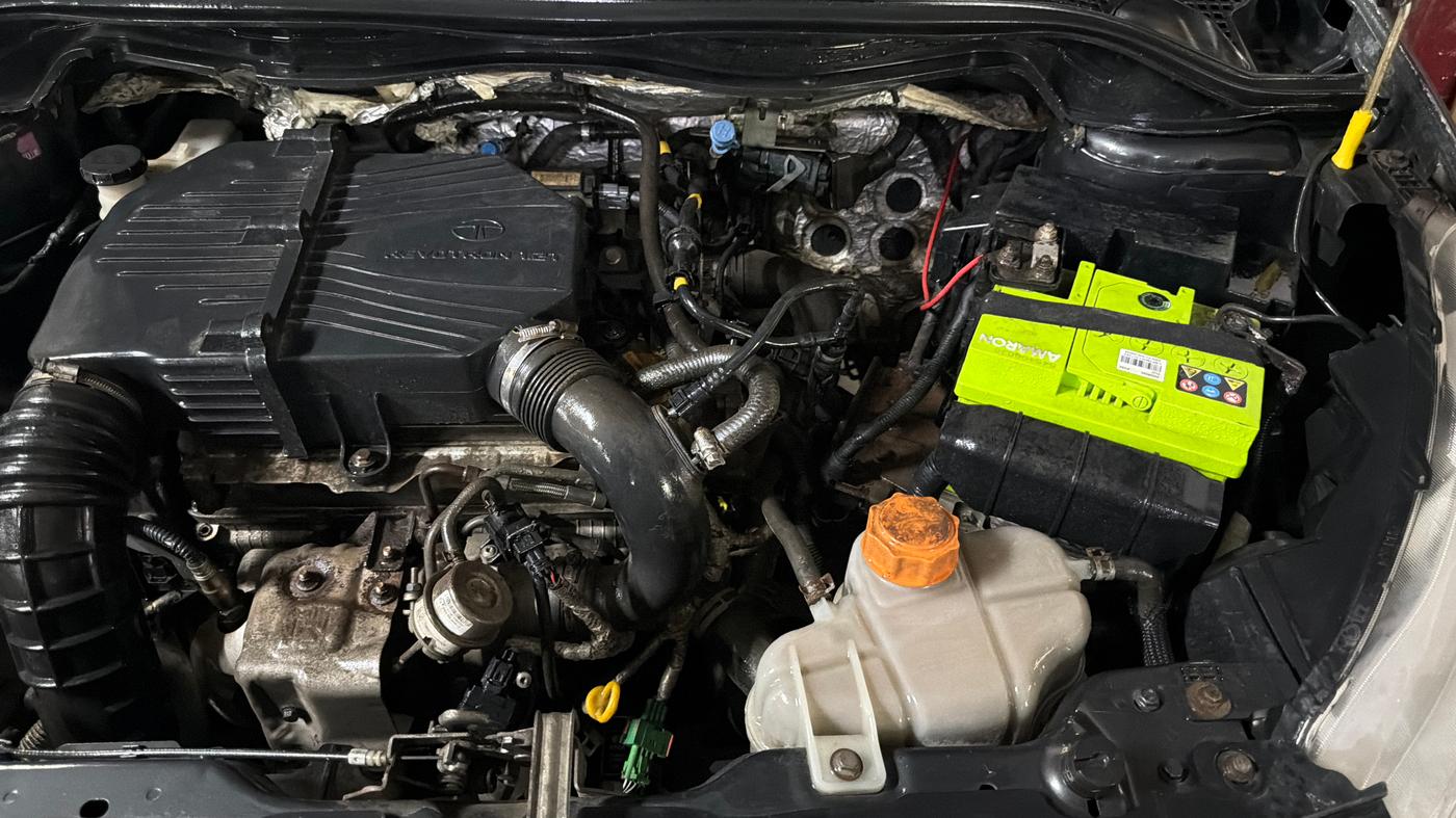 2015 Tata Zest XE PETROL, Petrol, Manual, 48,612 km, Engine View - Left