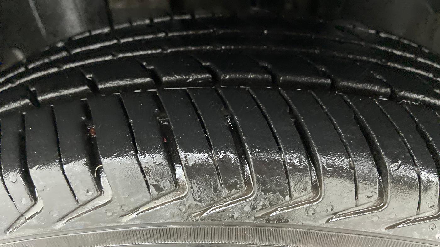 2019 Renault Kwid RXL, Petrol, Manual, 16,217 km, Left Front Tyre Tread
