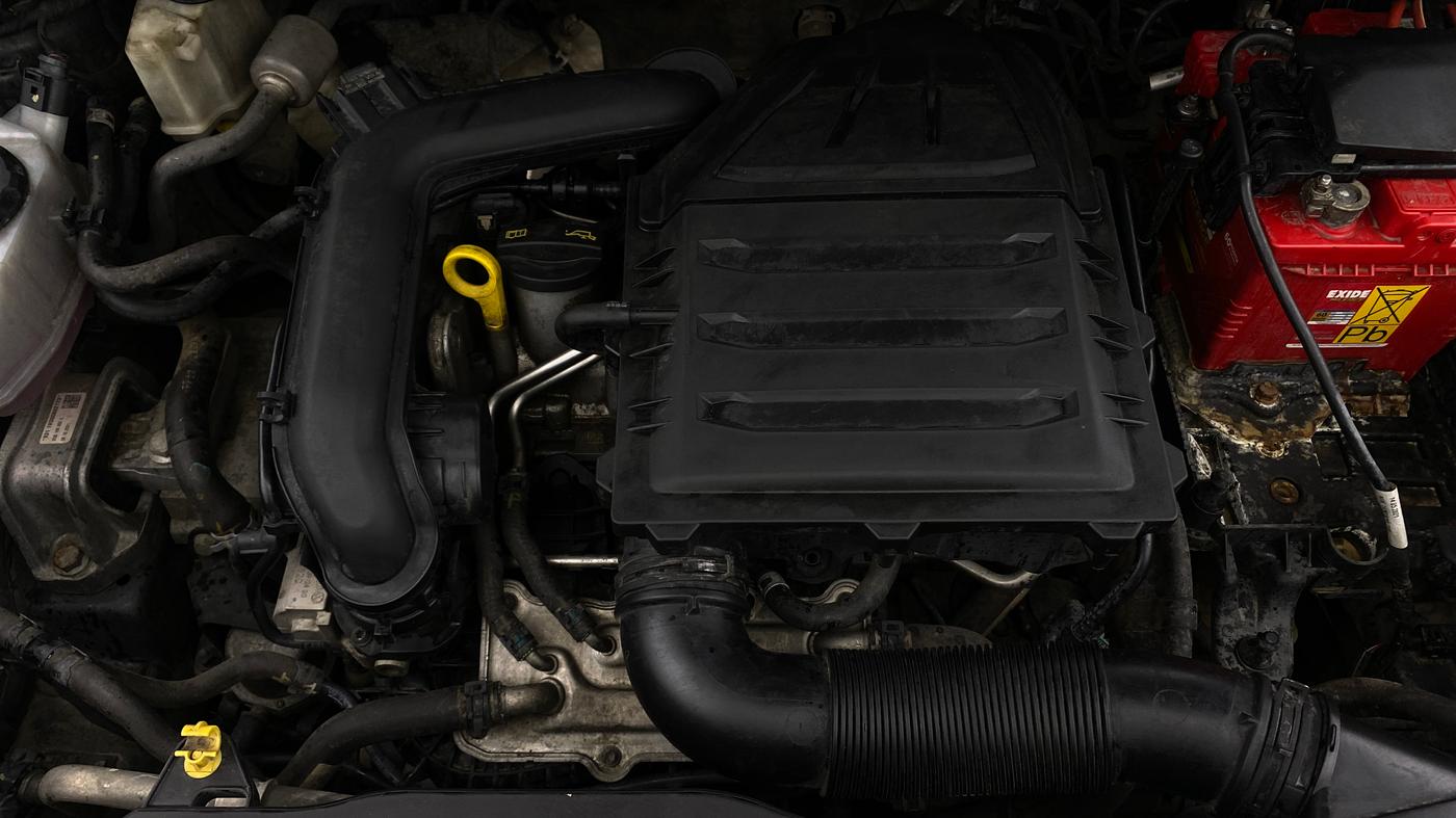 2022 Volkswagen TAIGUN TOPLINE 1.0 TSI AT, Petrol, Automatic, 78,284 km, Engine View