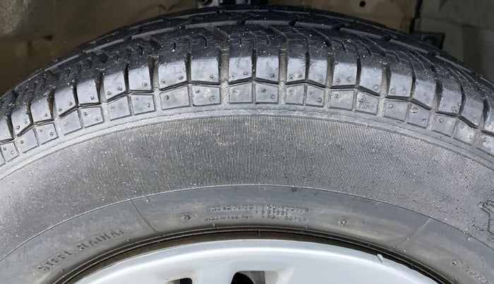 2013 Maruti Swift Dzire VXI 1.2 BS IV, Petrol, Manual, 34,933 km, Right Front Tyre Tread